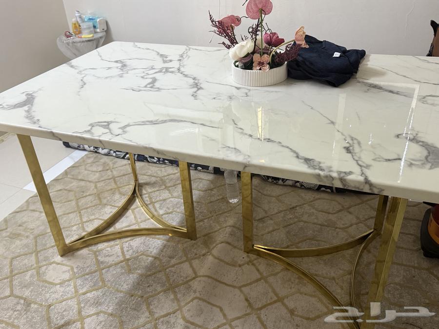 Dining table64521340531202111