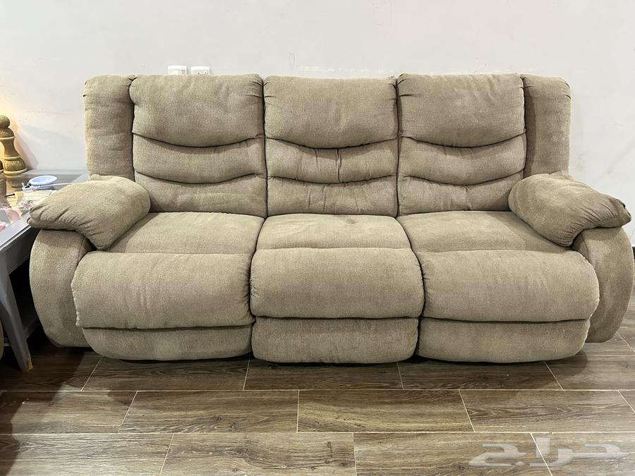 Ashley sofa with invoice, very clean, three pieces: two-seater, three-seater and single64519807901570110