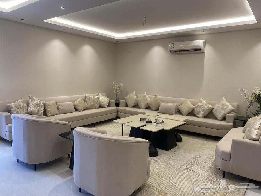 كنب جديد خالي من الكسور و طاولات64523991850499110