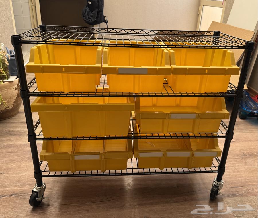 أرفف حديدية مع علب تخزين بعجلات64524726265347110