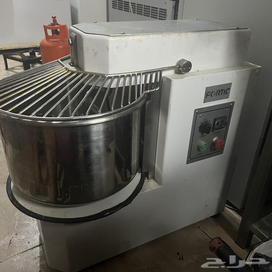 12 kg almost new mixer used for only two months64520204351235110