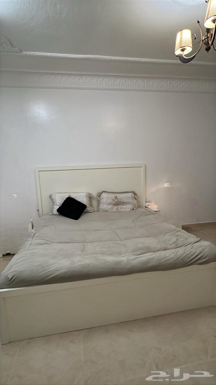 نفريين مع المرتبه استعمال نظيف سعر البيع 110064519186979075110