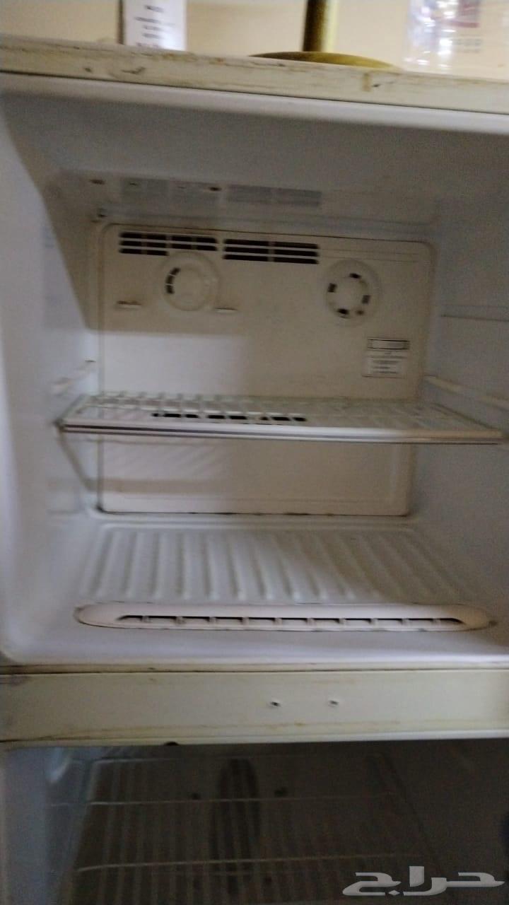 ثلاجه للبيع بحاله ممتازه64526509938435111