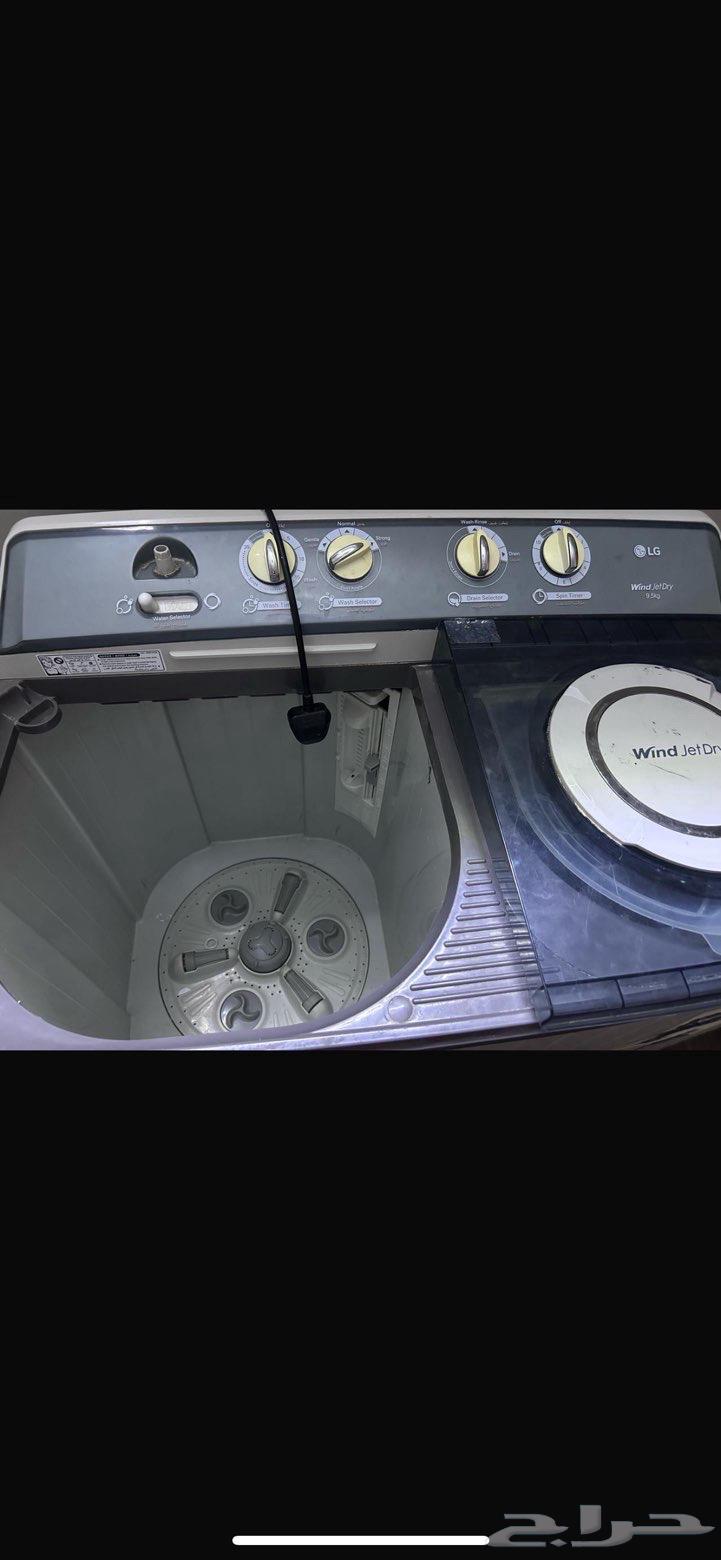 LG washing machine in excellent condition with a capacity of 9.564521211750531110