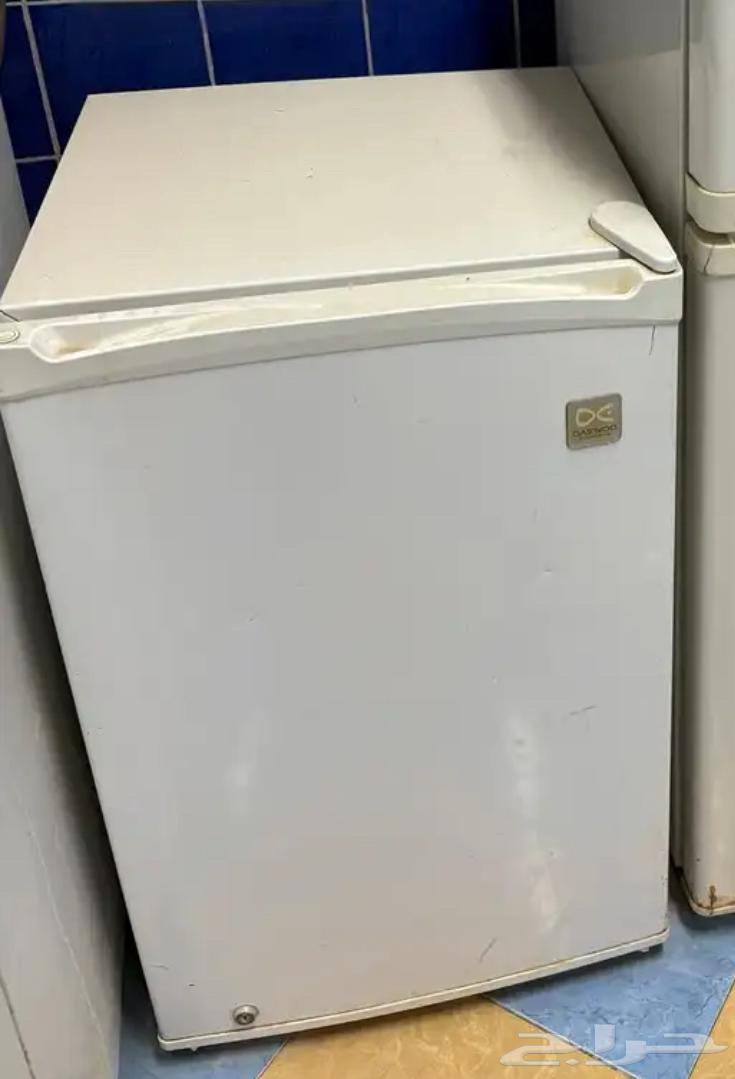 ثلاجه صغيره مستخدمه ونظيفه64526898605441111