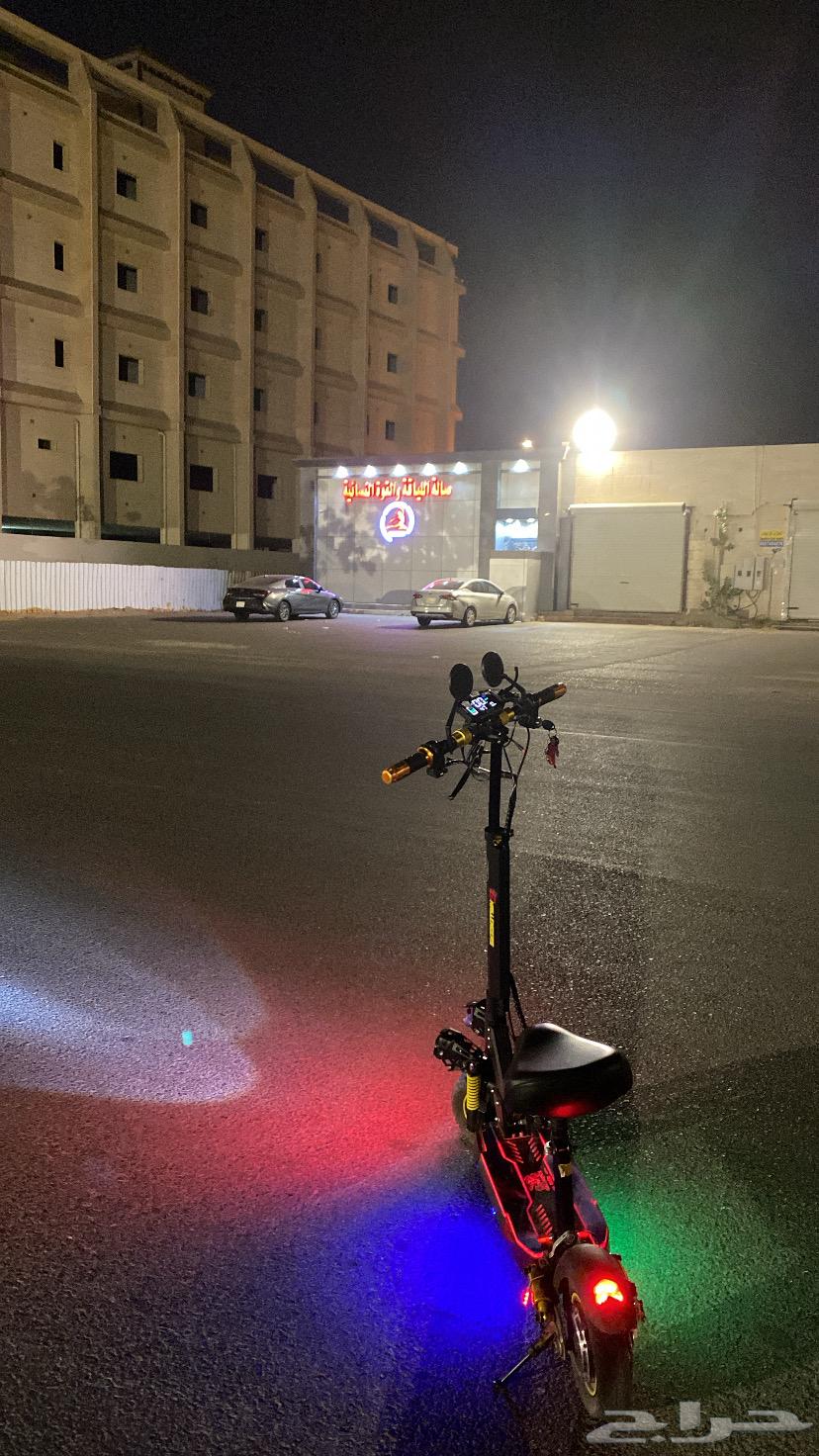 Beast Scooter64526592906498112