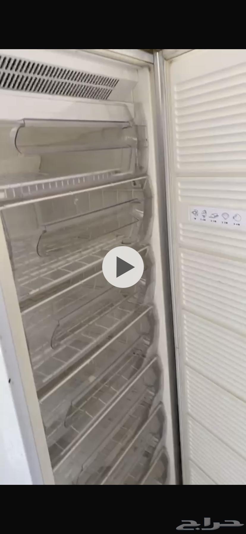 Clean freezer for sale with a fault64525136654210113