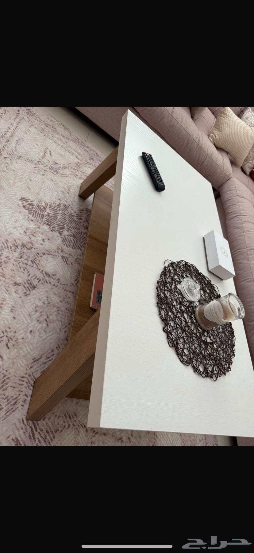 كنب وطاوله للبيع64524503412609111