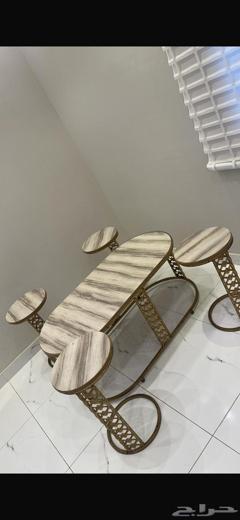 طاوله للبيع64524531451650110