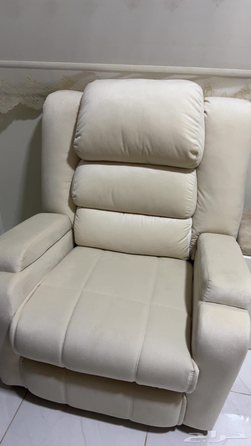 كرسي للبيع جديد ماستخدمته الا شهر64519229700354110