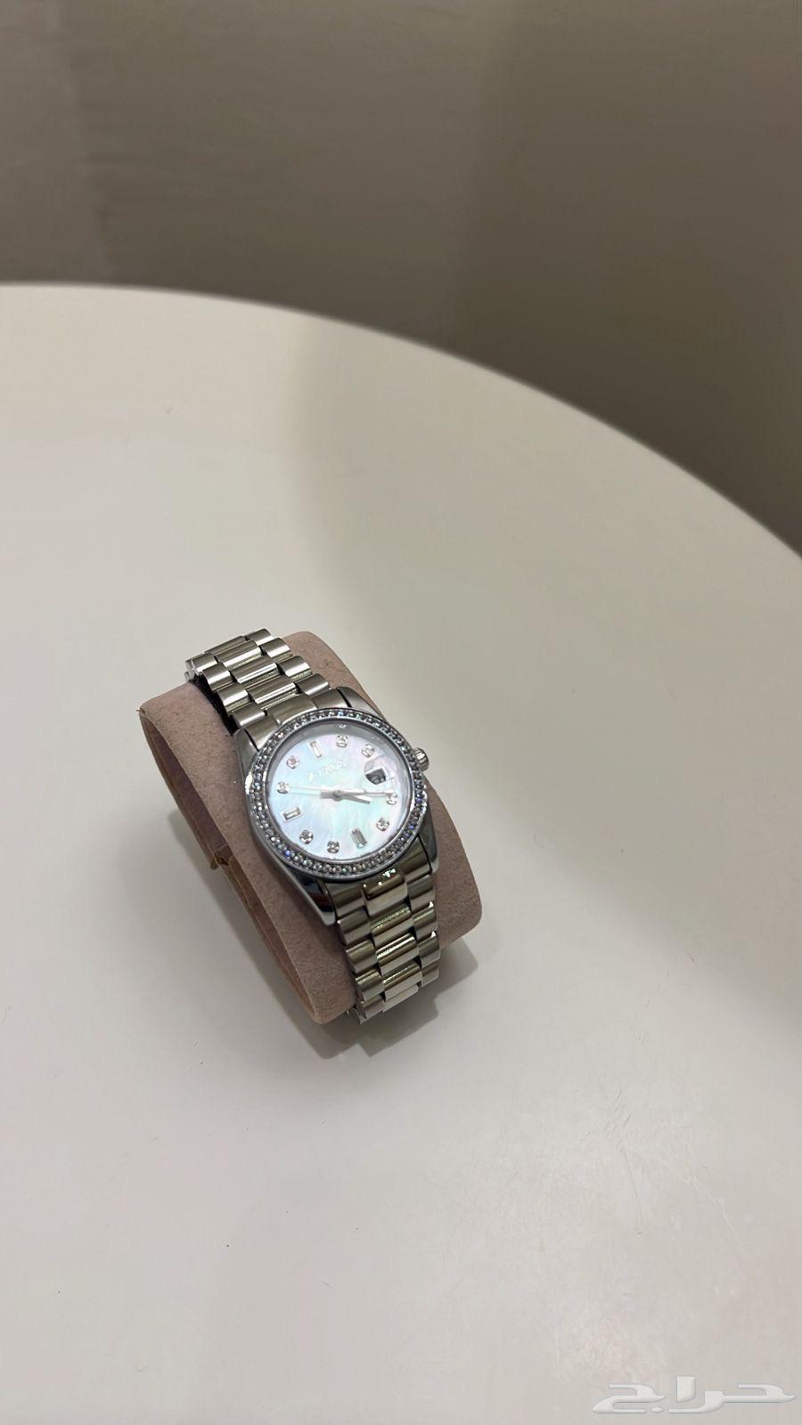 الساعه الاولى سعر ااشراء 6000 ريال الماس - سعر البيع 200064519017399043111