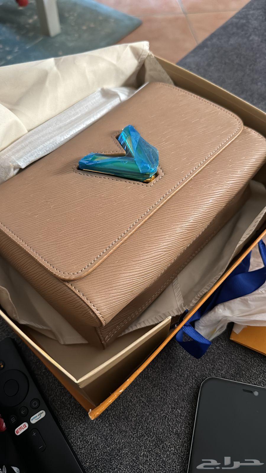 حقيبة نسائية جديدة64518960414211112