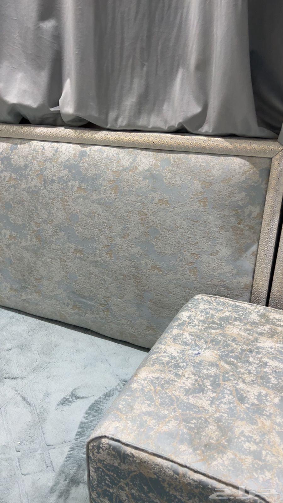 Wooden supports in good condition64524083773699112