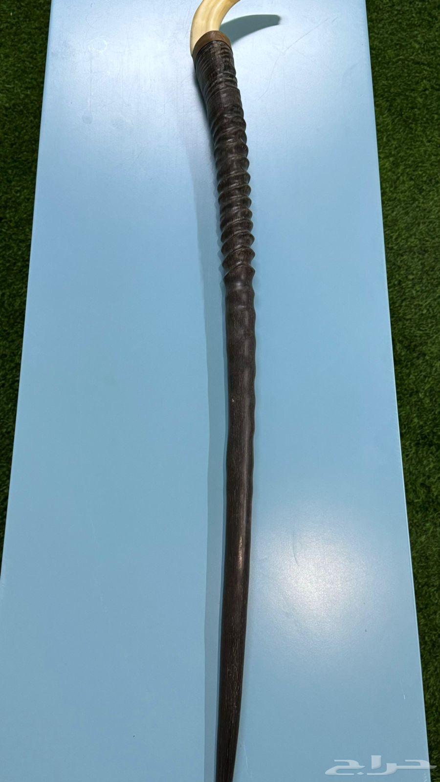 Antique cane with oryx horn handle, no defects64519667022338113