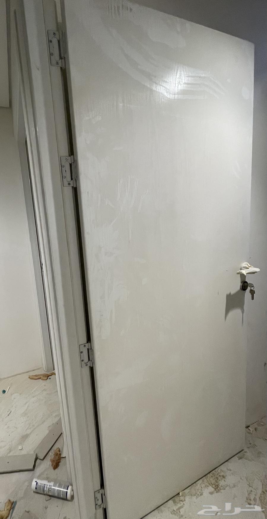 ابواب للبيع شبه جديدة64520403781379112