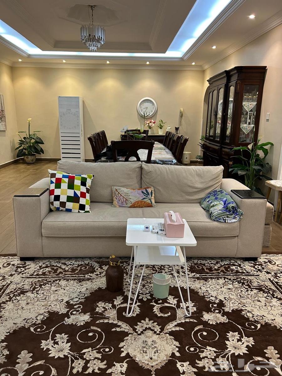 Home sofa in very excellent condition64526051086594110