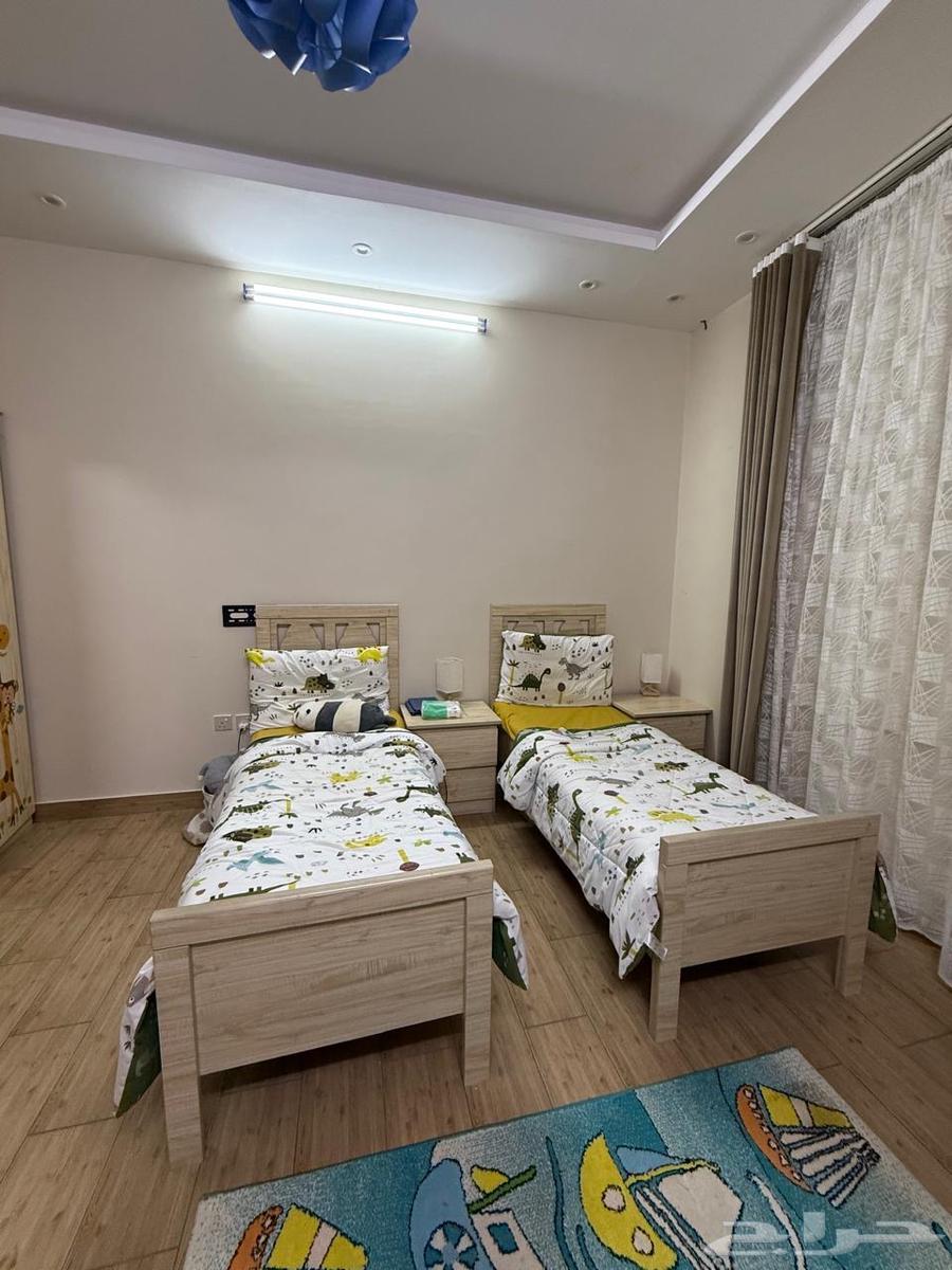 سرير اطفال للبيع شبه جديد64518916454017111