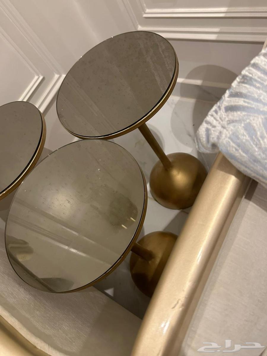 Simple use tables64519144362498112