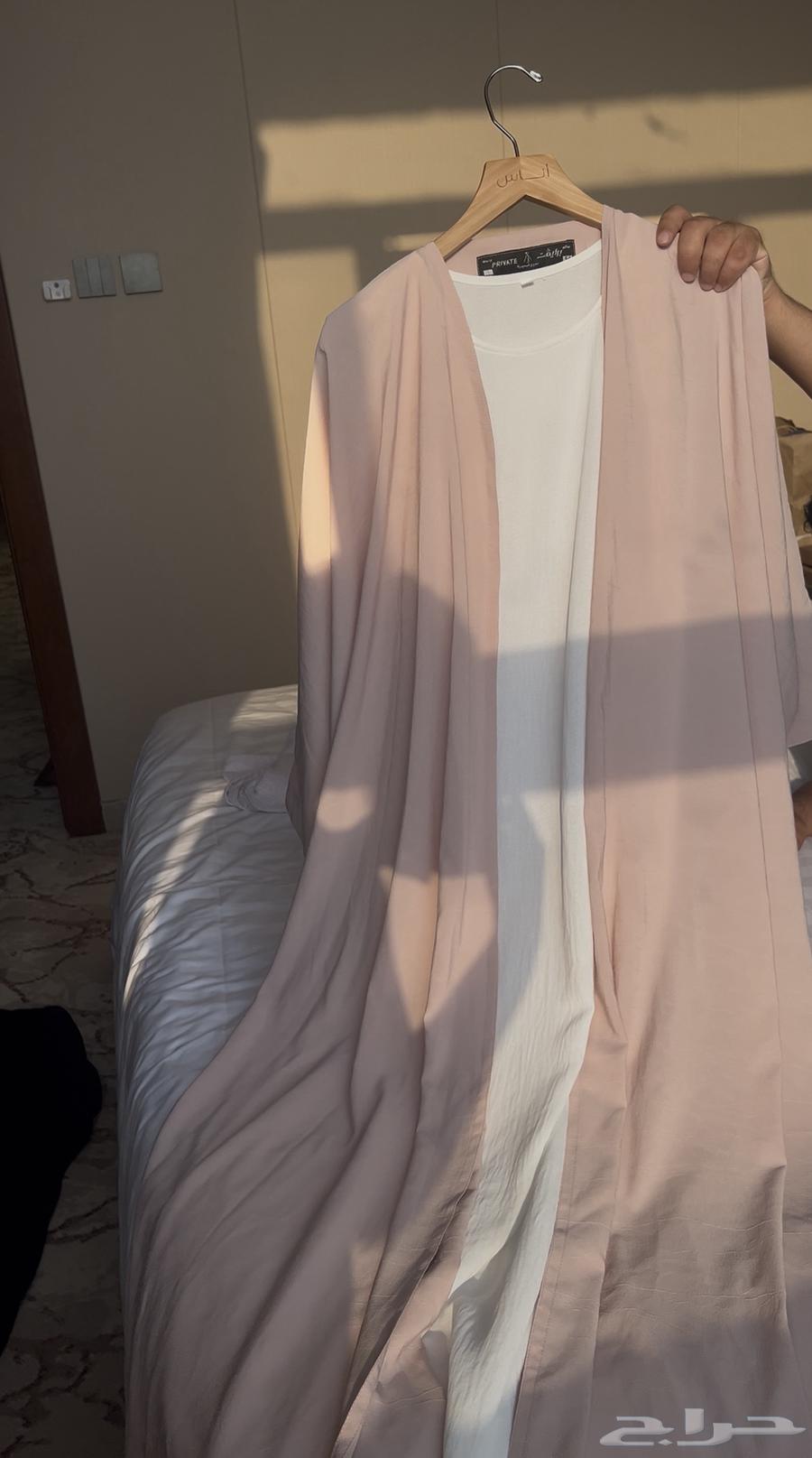 عبايه ملونه مع فستانها و طرحتها   عبايه سوده مع طرحتها64533775846530110