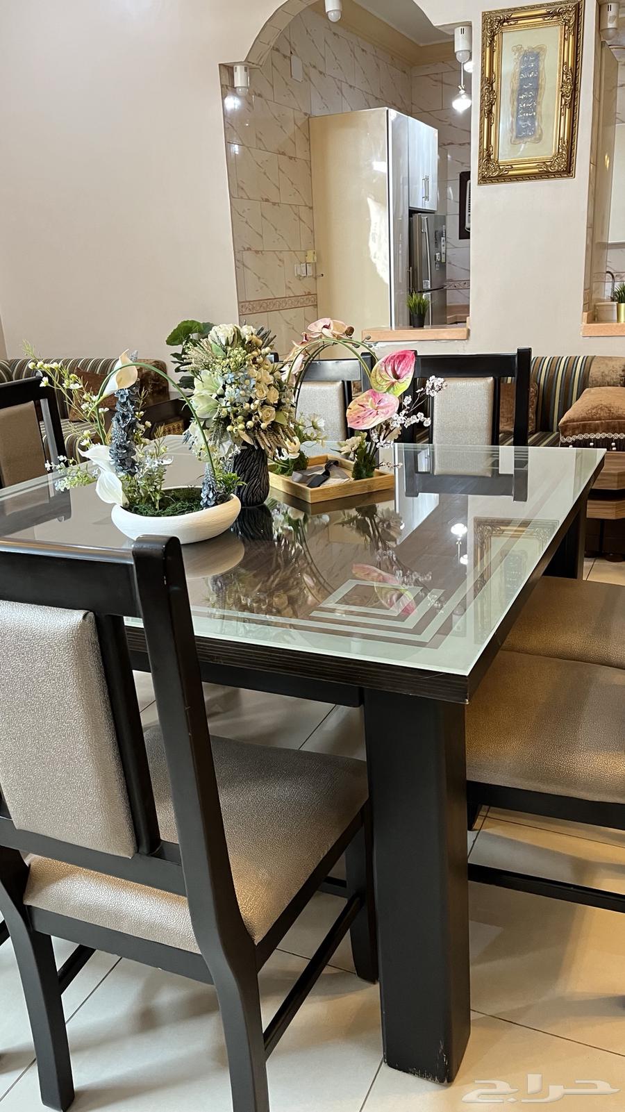 طاوله للبيع64529107536002112