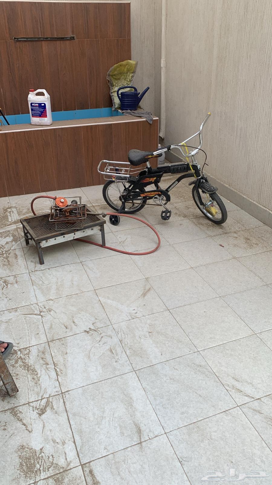 طاولة ودراجة سير وغساله جديدة استخدمت مرتين فقط64530078894849110