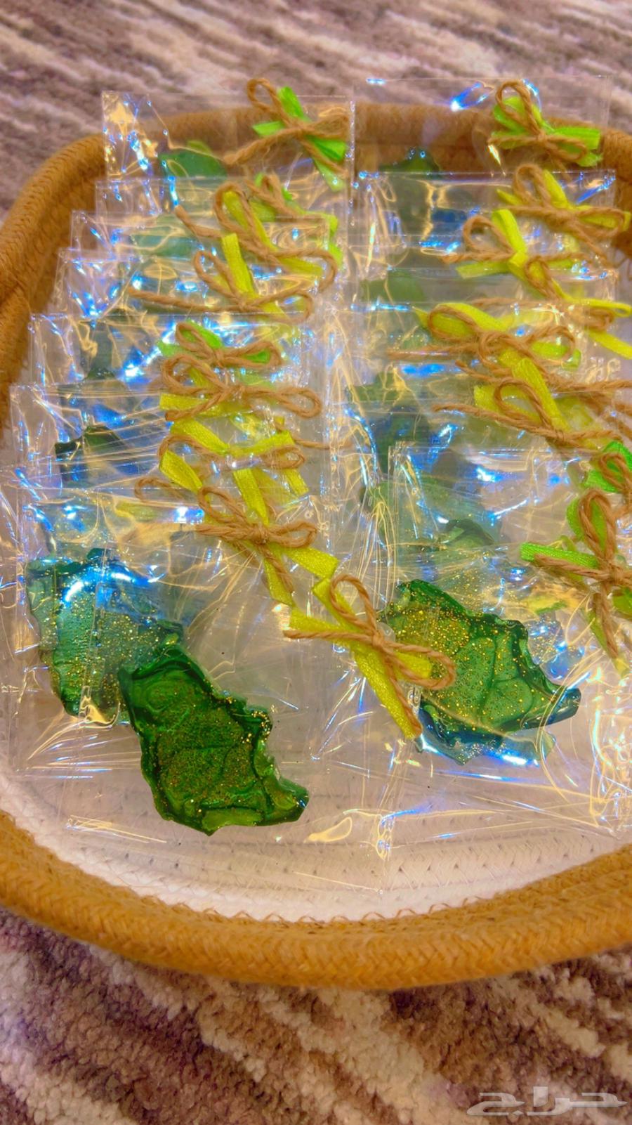 Incense mastic for fumigation and National Day giveaways64534775452289110