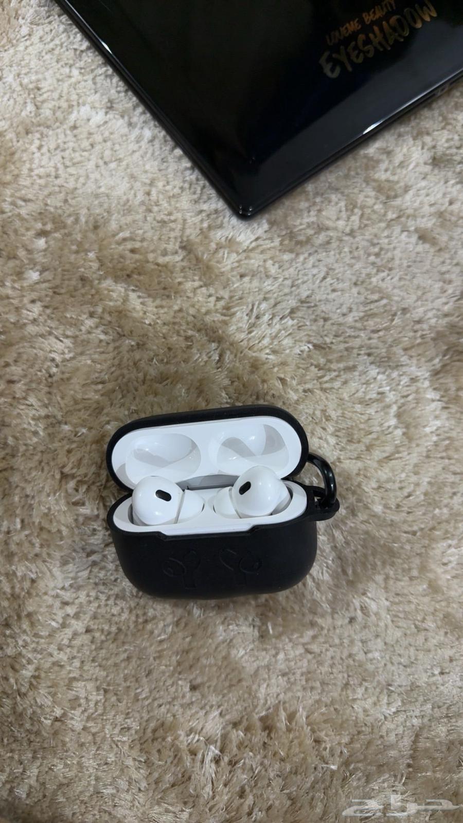 Latest Version of AirPods Pro64533790091523110