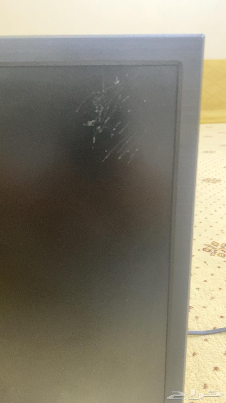 شاشة قيمنق 60فريم الجديدة بس فيها الخدوش ما تضر وقت اللعب64530205414145112