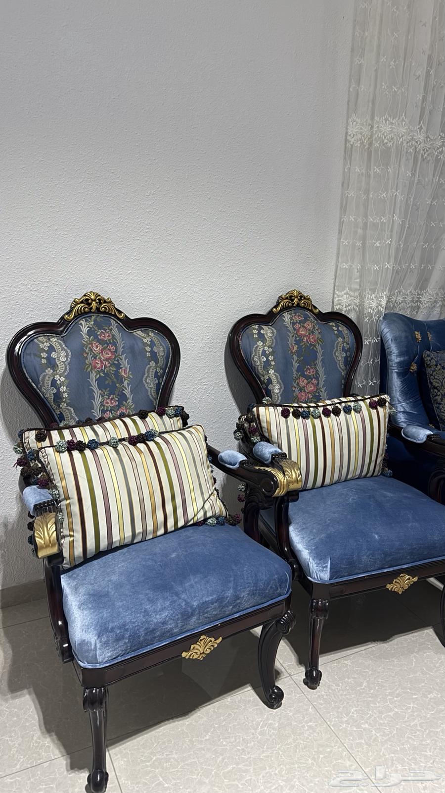 كنب فاخر 8 قطع للبيع المدينة المنورة64532975287425111