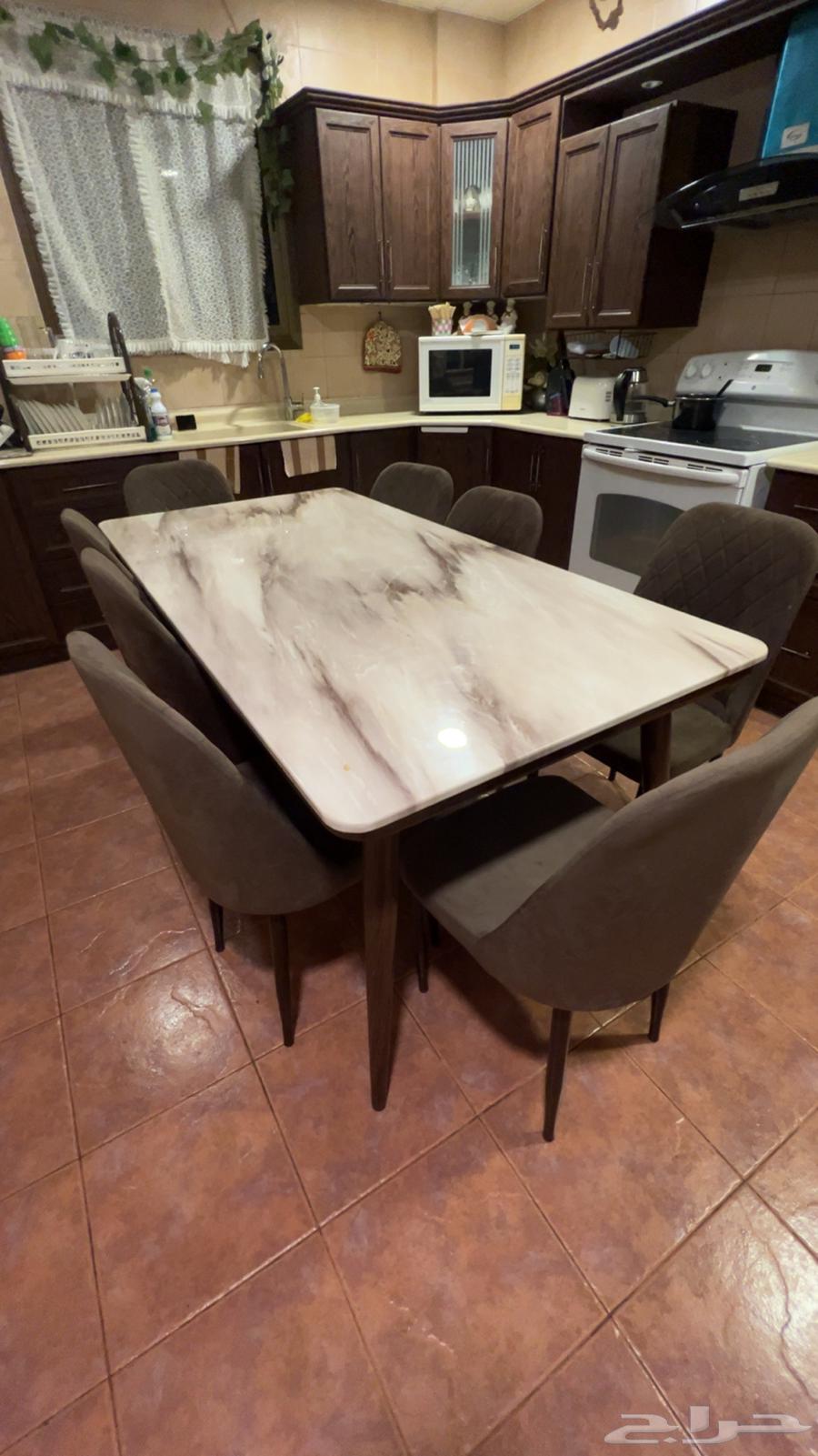 Dining table64529447774721110