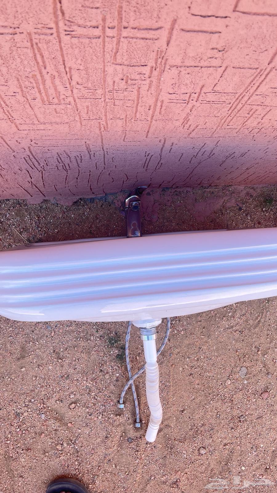 مغاسل شبه جديده خزف السعودي 2 ب الخلاطات عليه ضمان سنتين64534844479619110