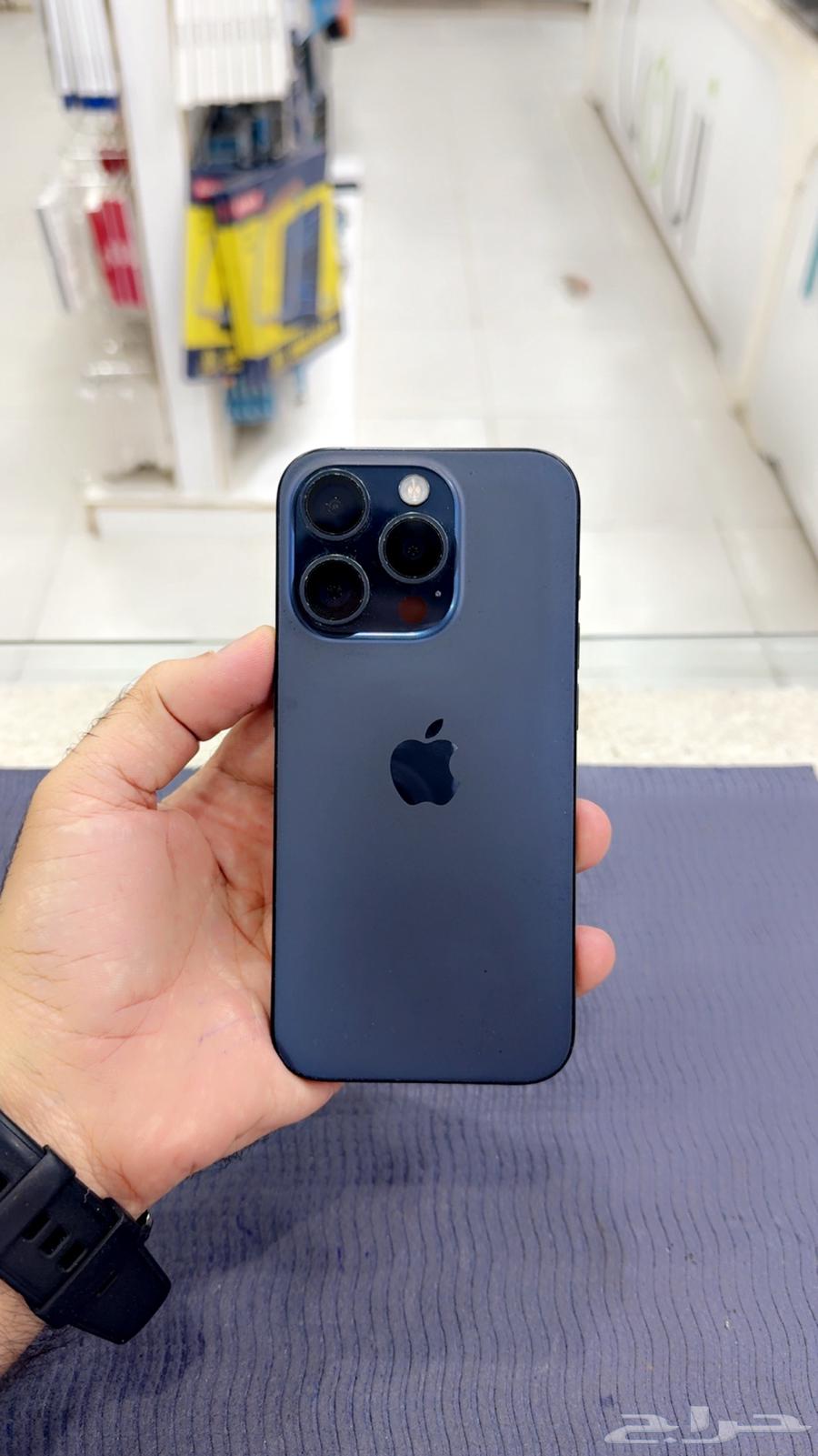 ايفون 15برو مستخدم للبيع64528026352130112