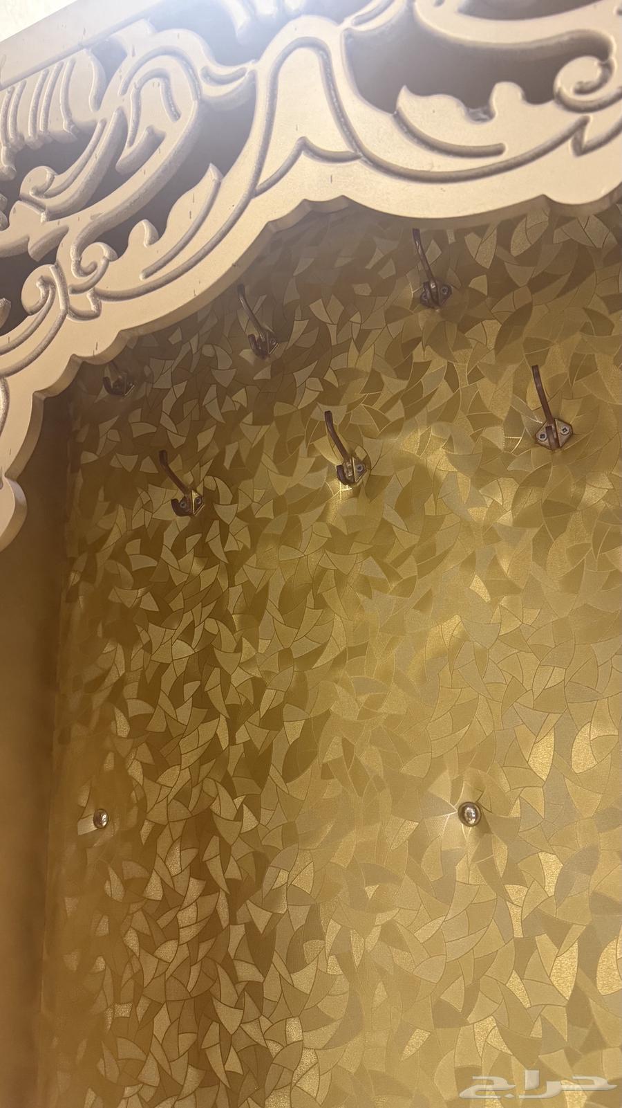 دولاب عبايات او ملابس   درج سجادات64534028895746111