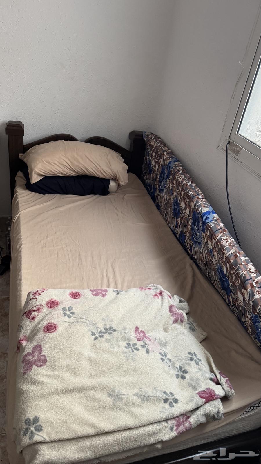 سرير نفر للبيع64533262536705111