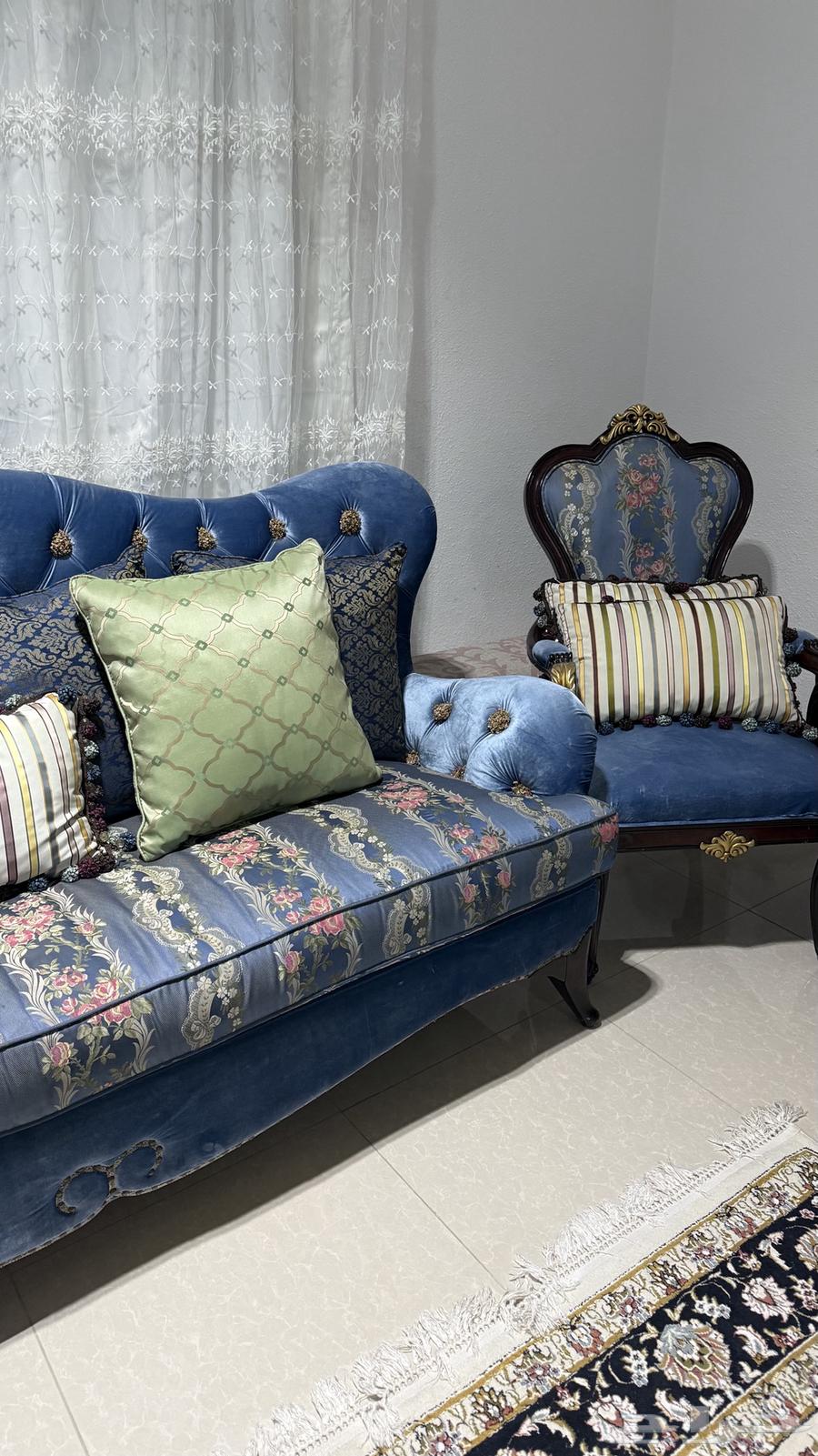 كنب فاخر 8 قطع للبيع المدينة المنورة64532975287425114