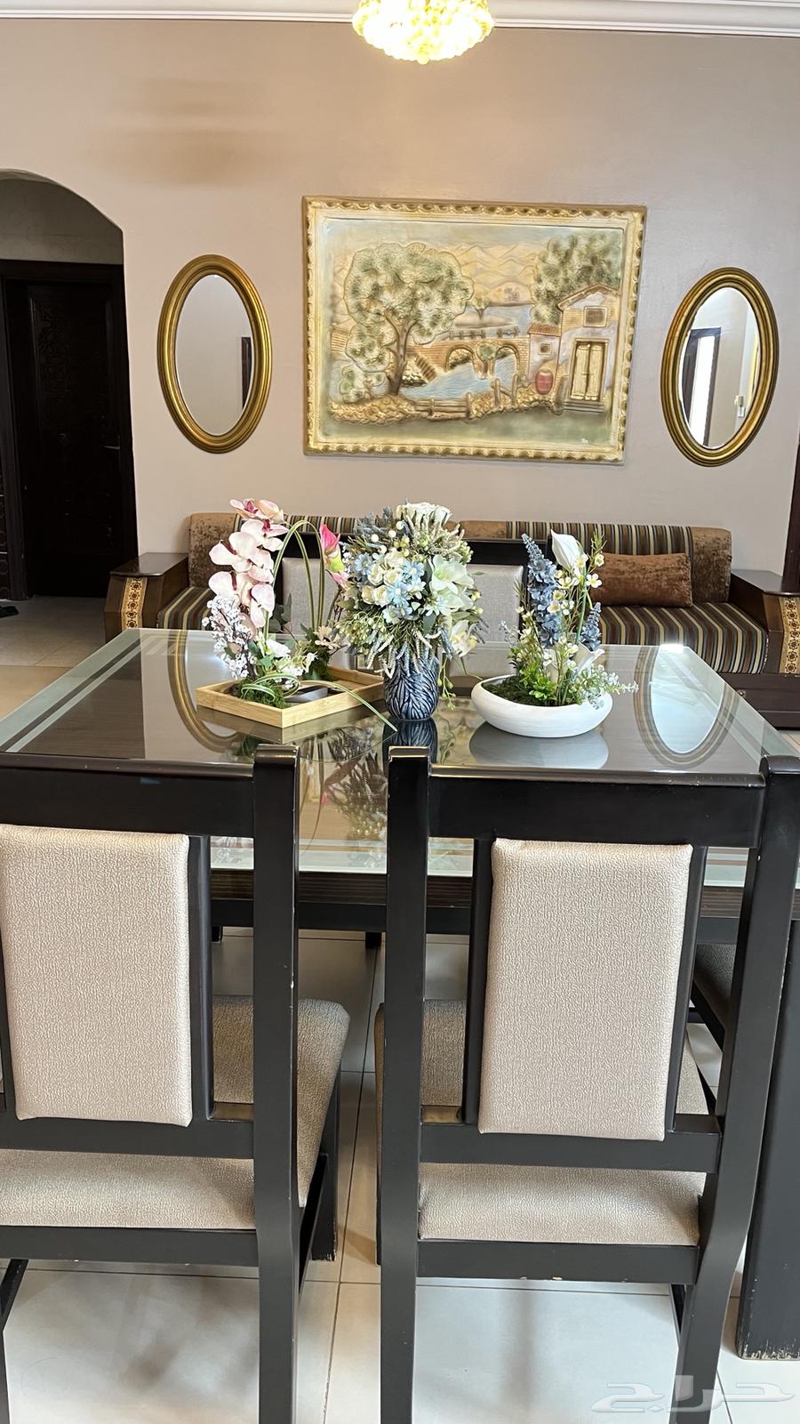 طاوله للبيع64529107536002111