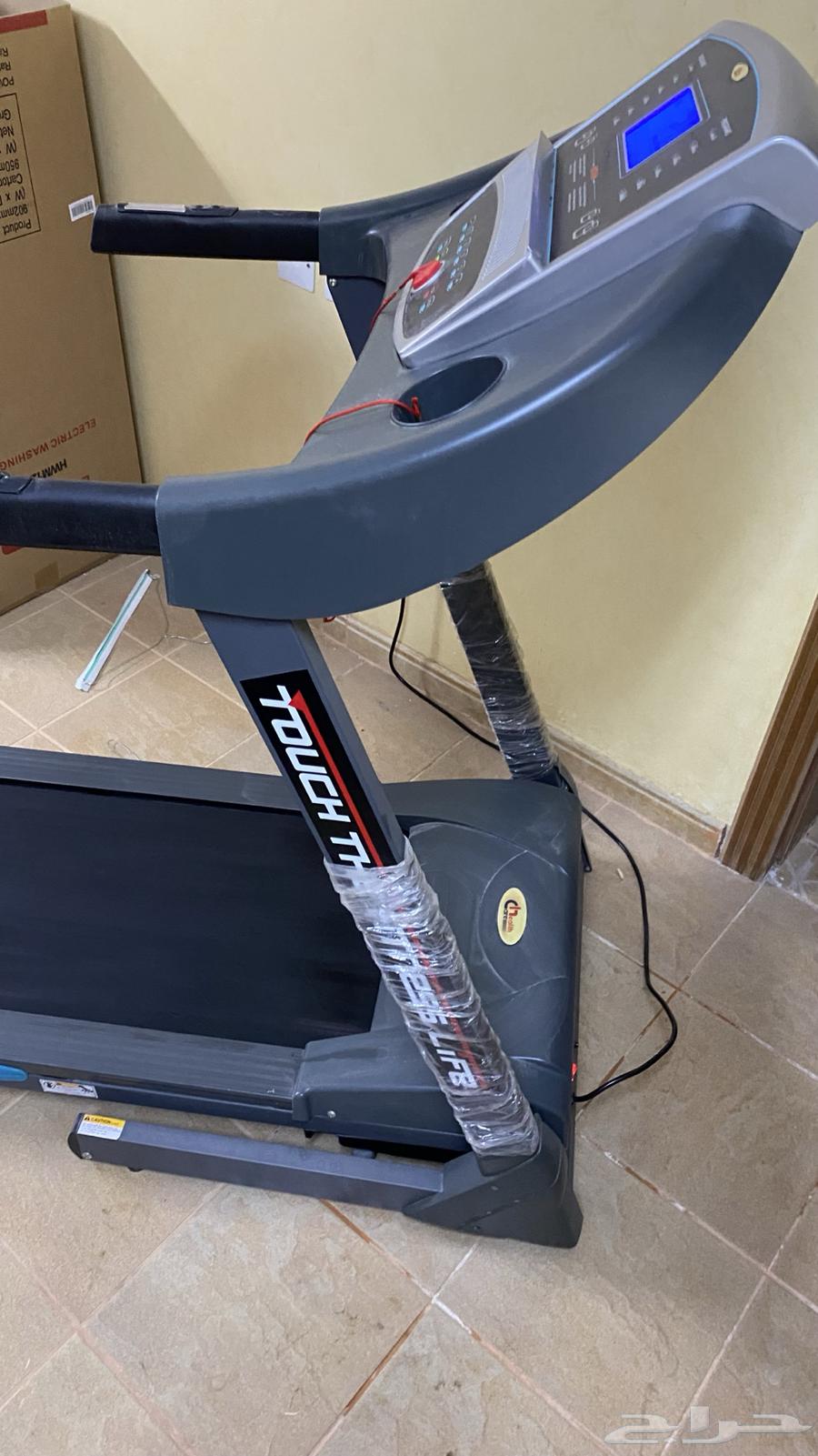 Treadmill for sale, clean, used once64534915363713114