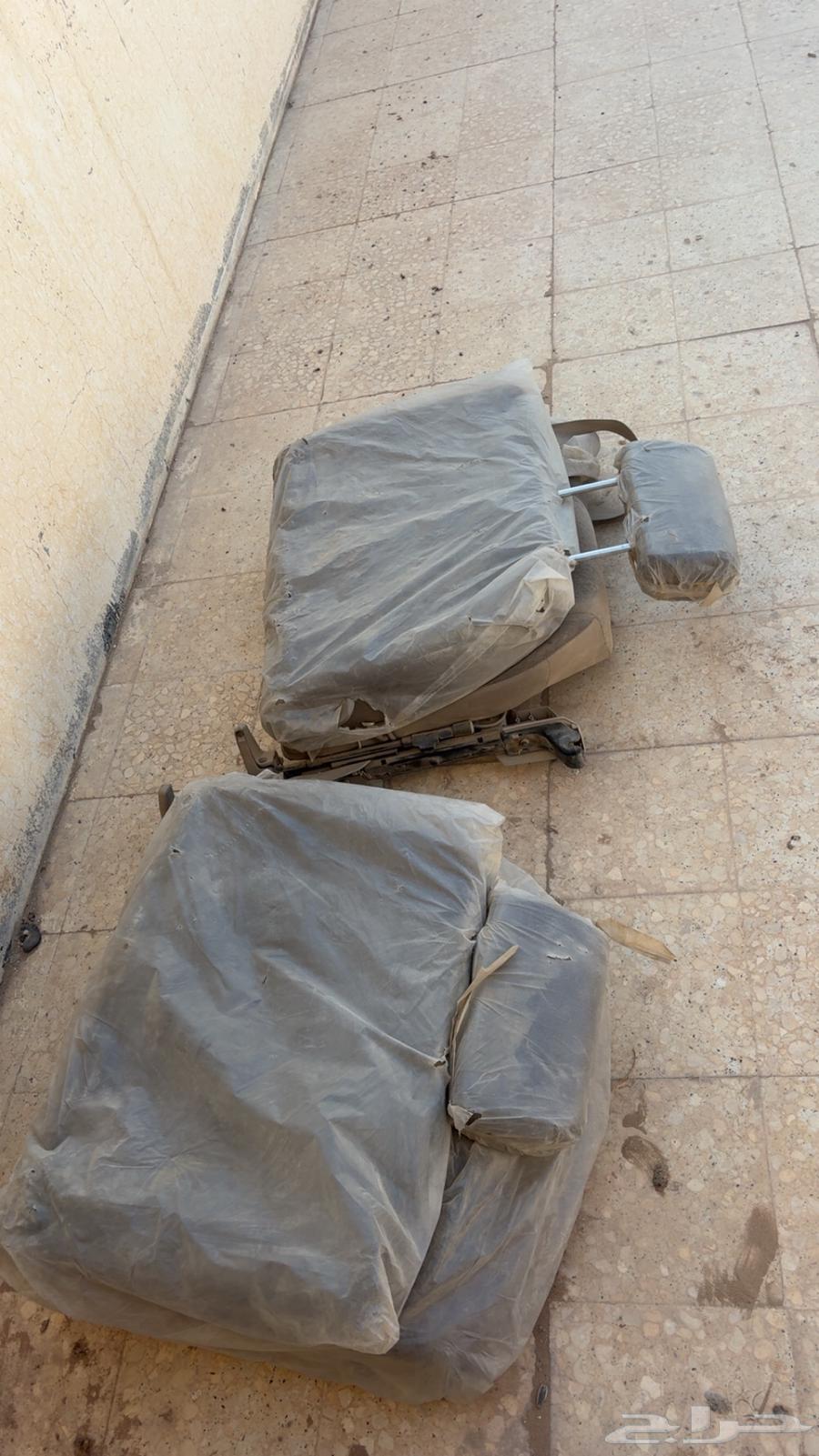 مراتب لاندكروزر 2002 مخزنه64528492948099114