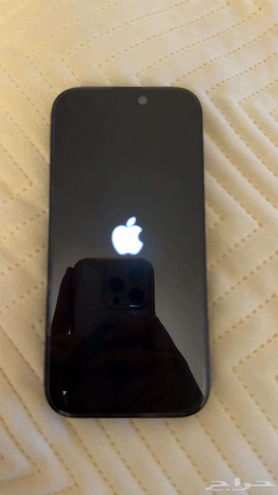 New iPhone 16 Pro, but removed from box64529165111425113