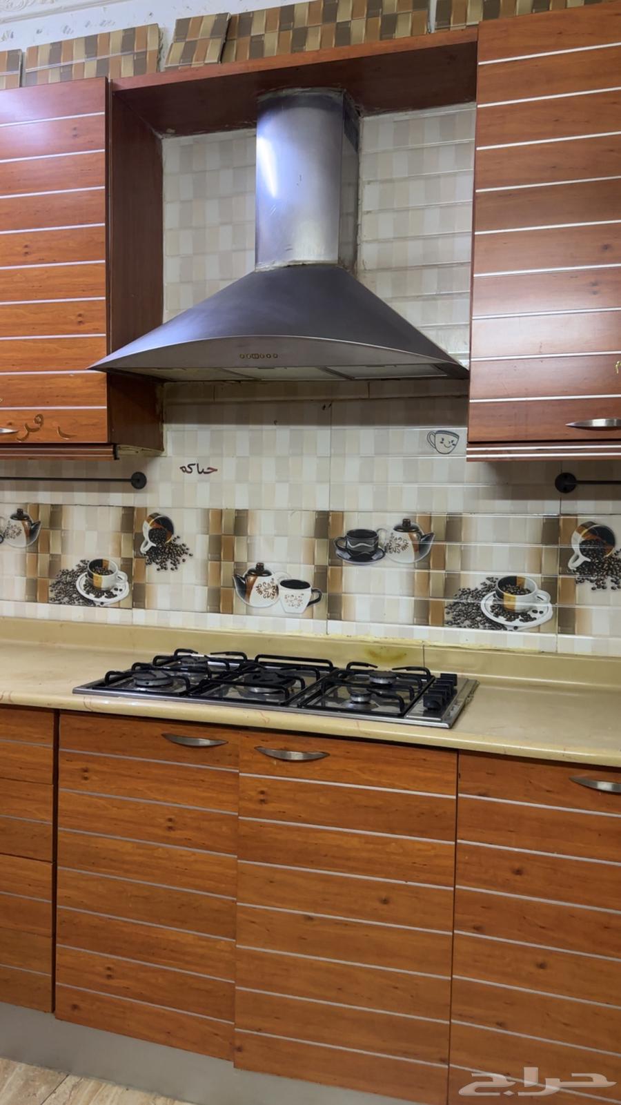 مطبخ مع الاجهزة فرن وغسالة صحون64533888412931110