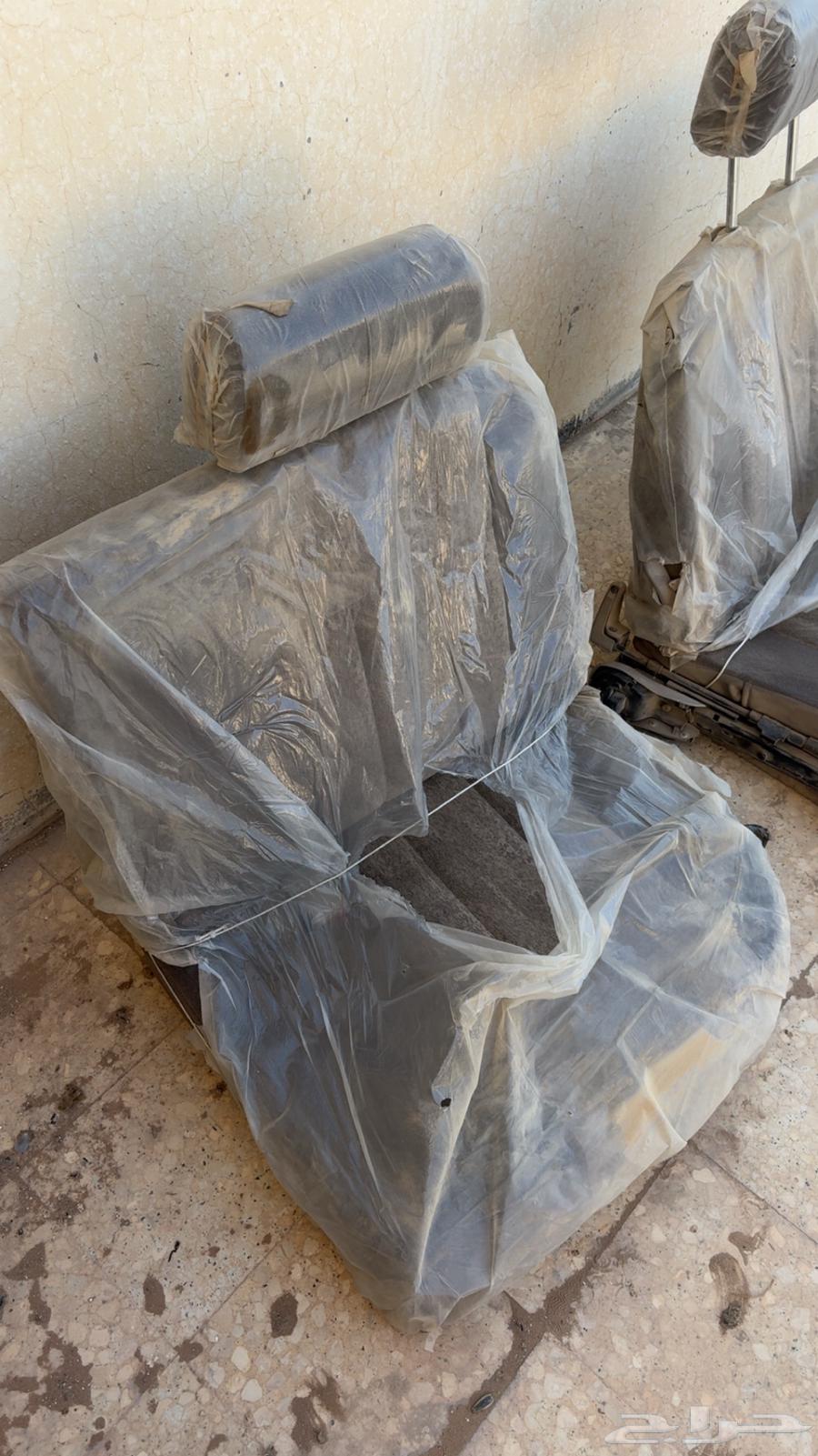 مراتب لاندكروزر 2002 مخزنه64528492948099110