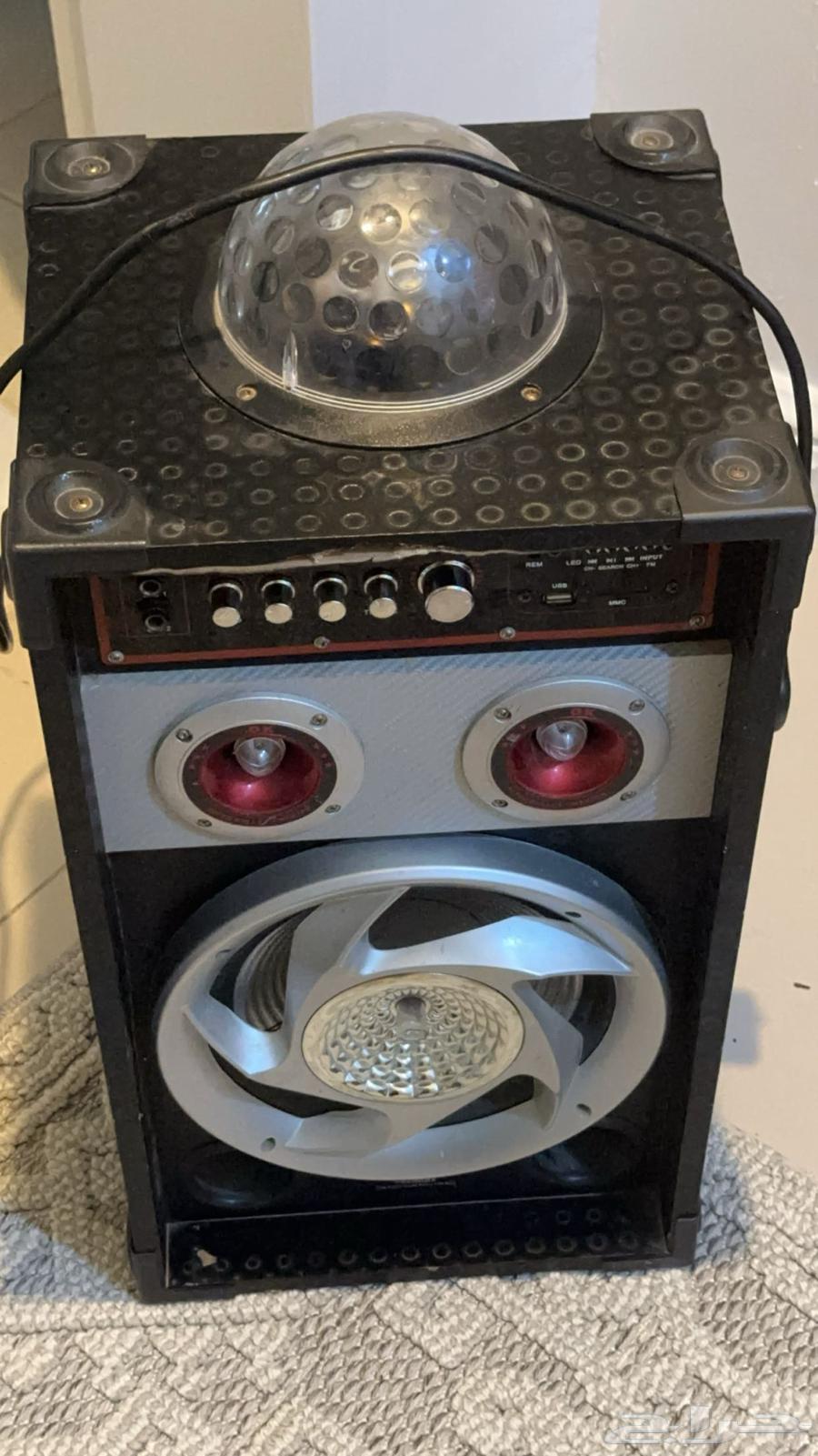 Large headset and electric scooter with charger and two keys64530501505155113