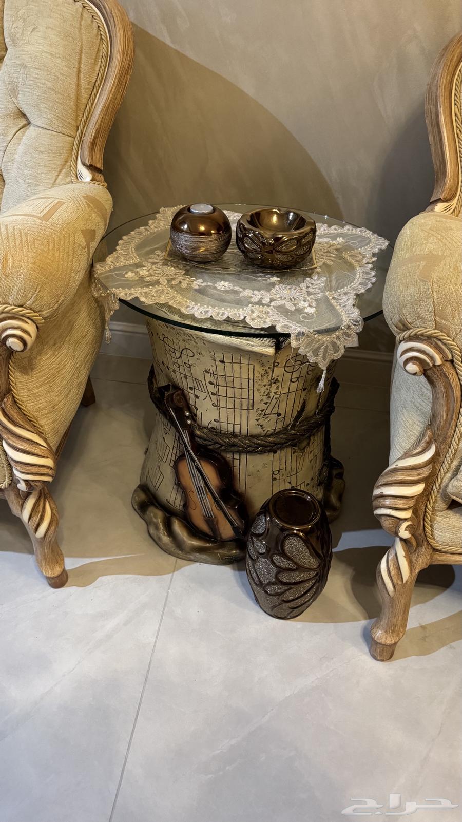 Tables for sale64530416239618112