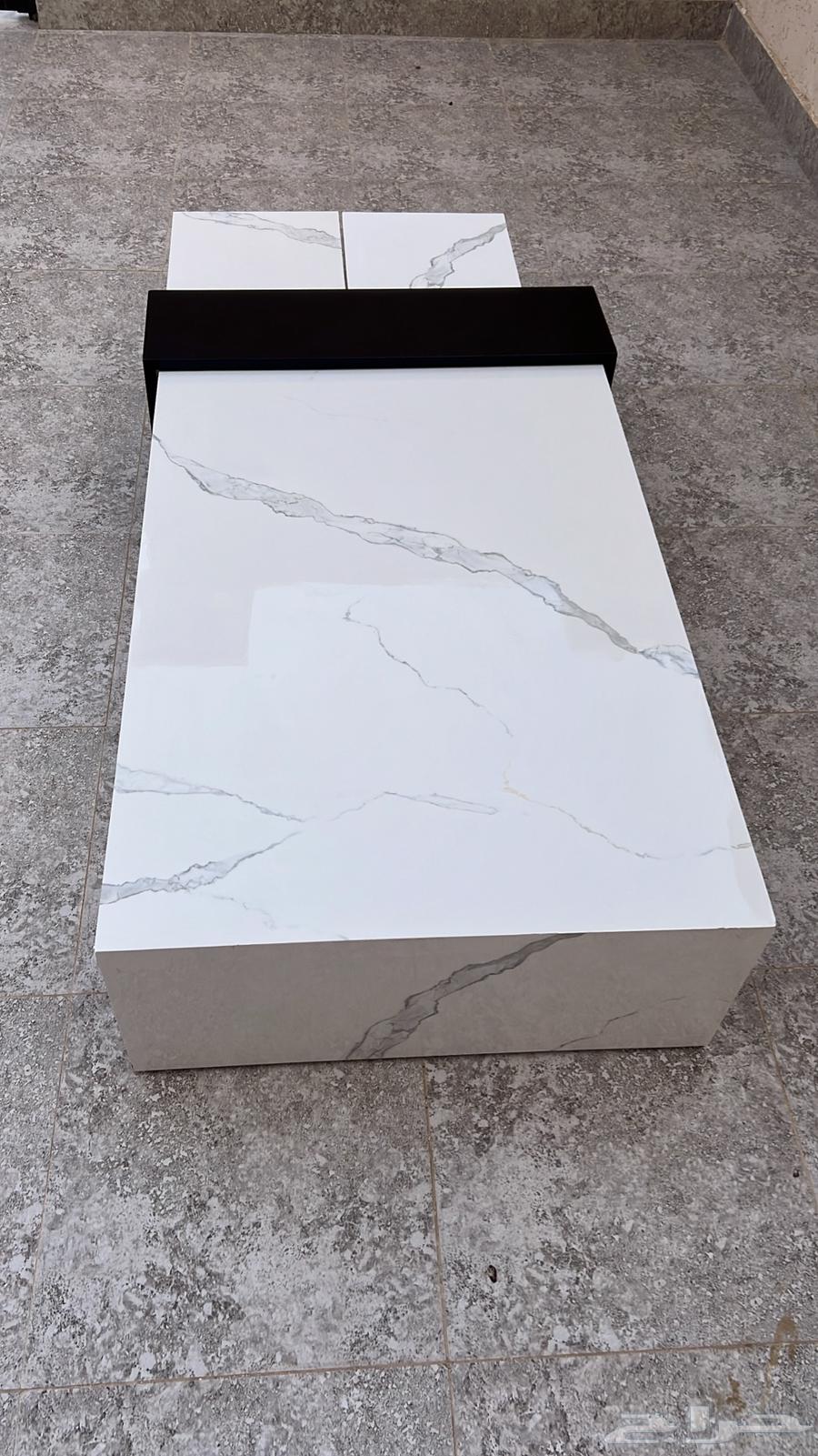 Reception table64528422388994110