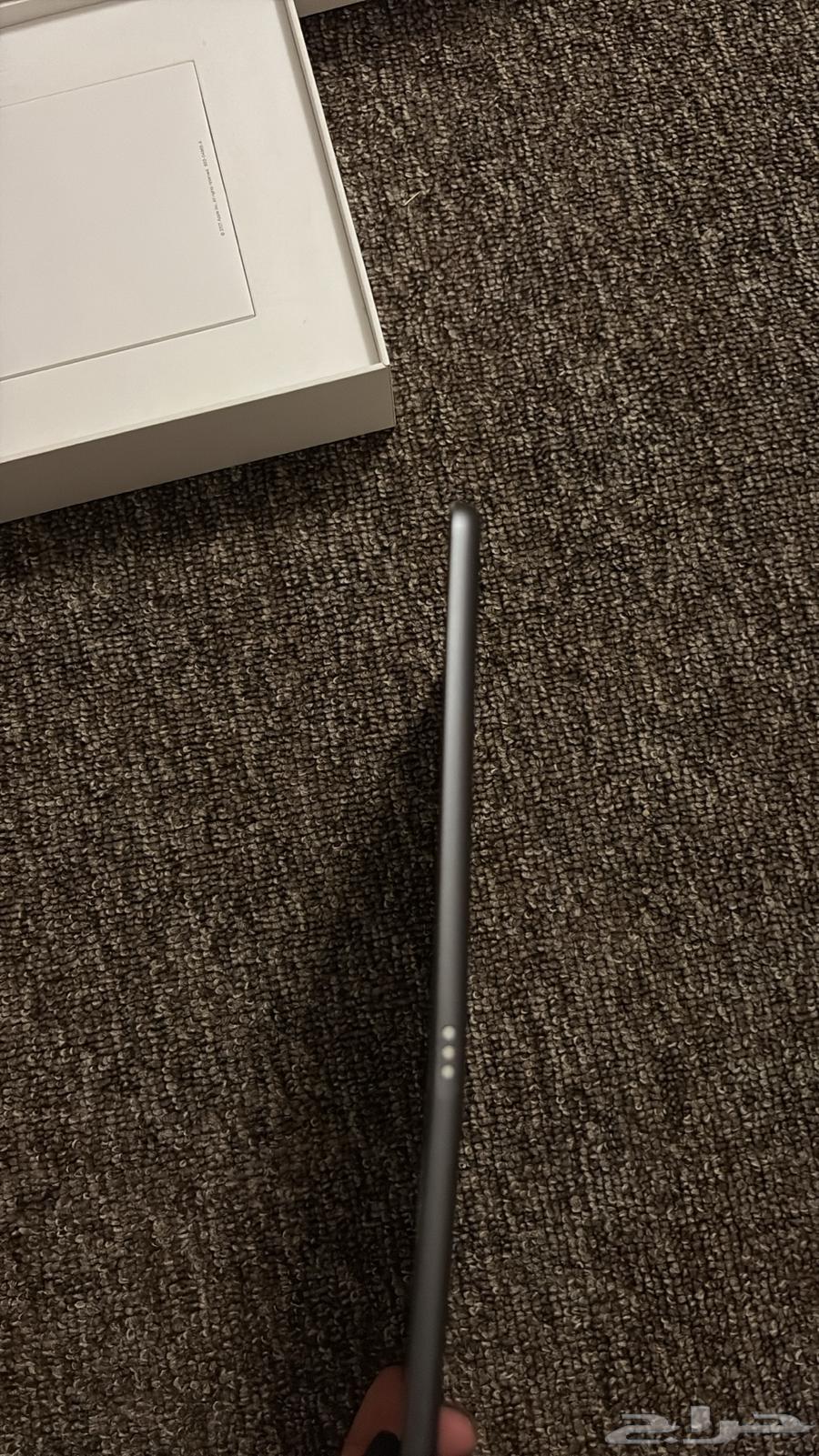 iPad Pro 64GB with minor screen scratch and back damage64528125709442111