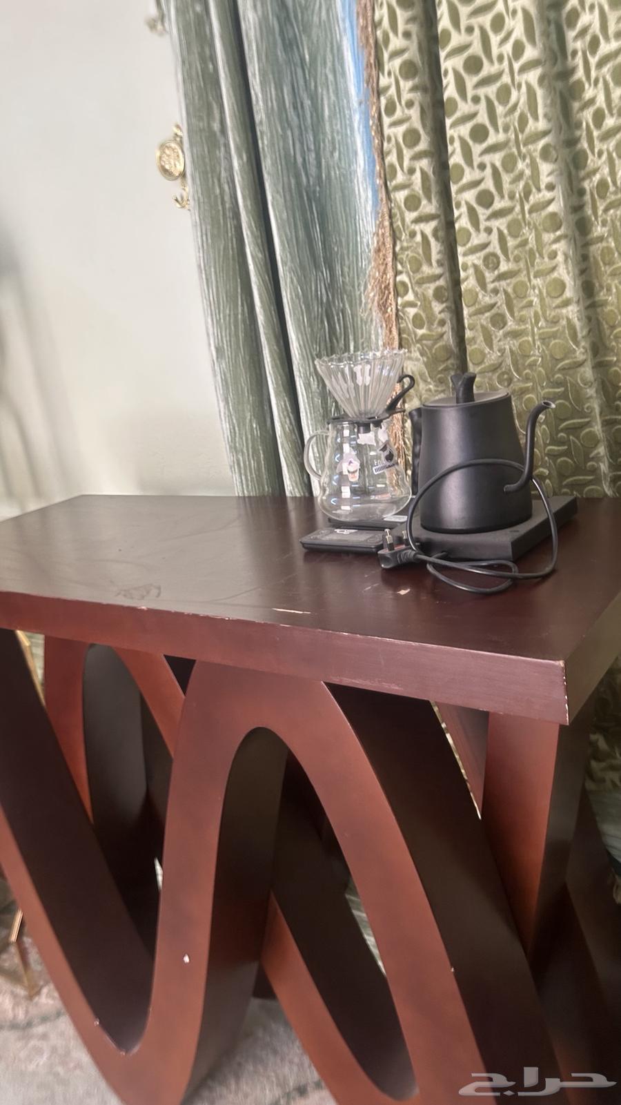 للبيع مساند عدد 11 ومراكي 5. طاولة قهوه64534635005954111