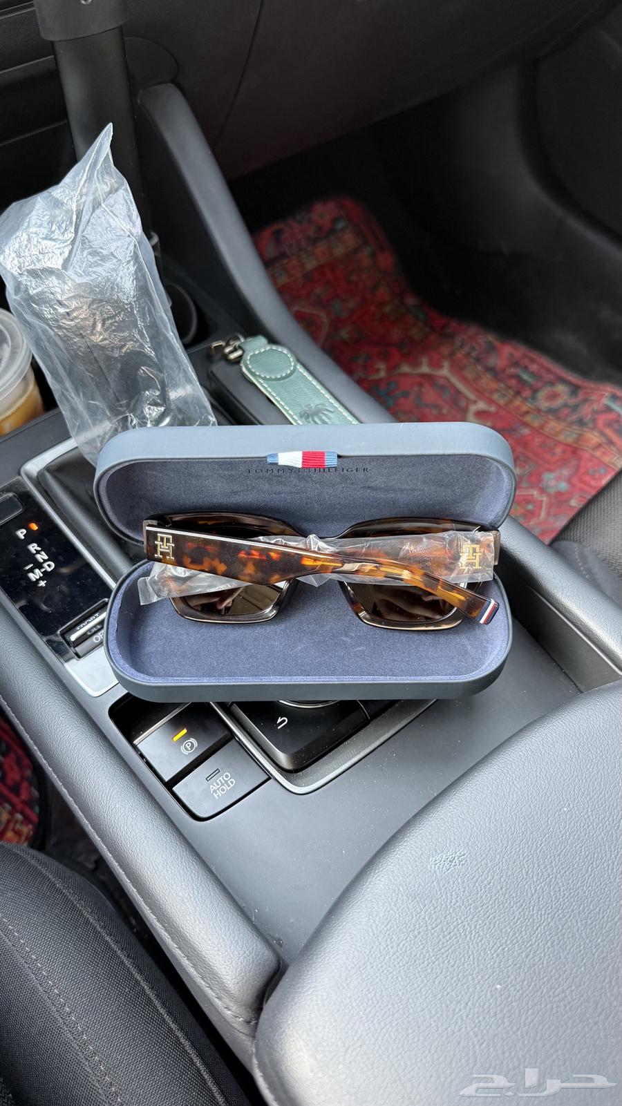 نظارتين تومي هيلفيغر نسائيه64528879219586110