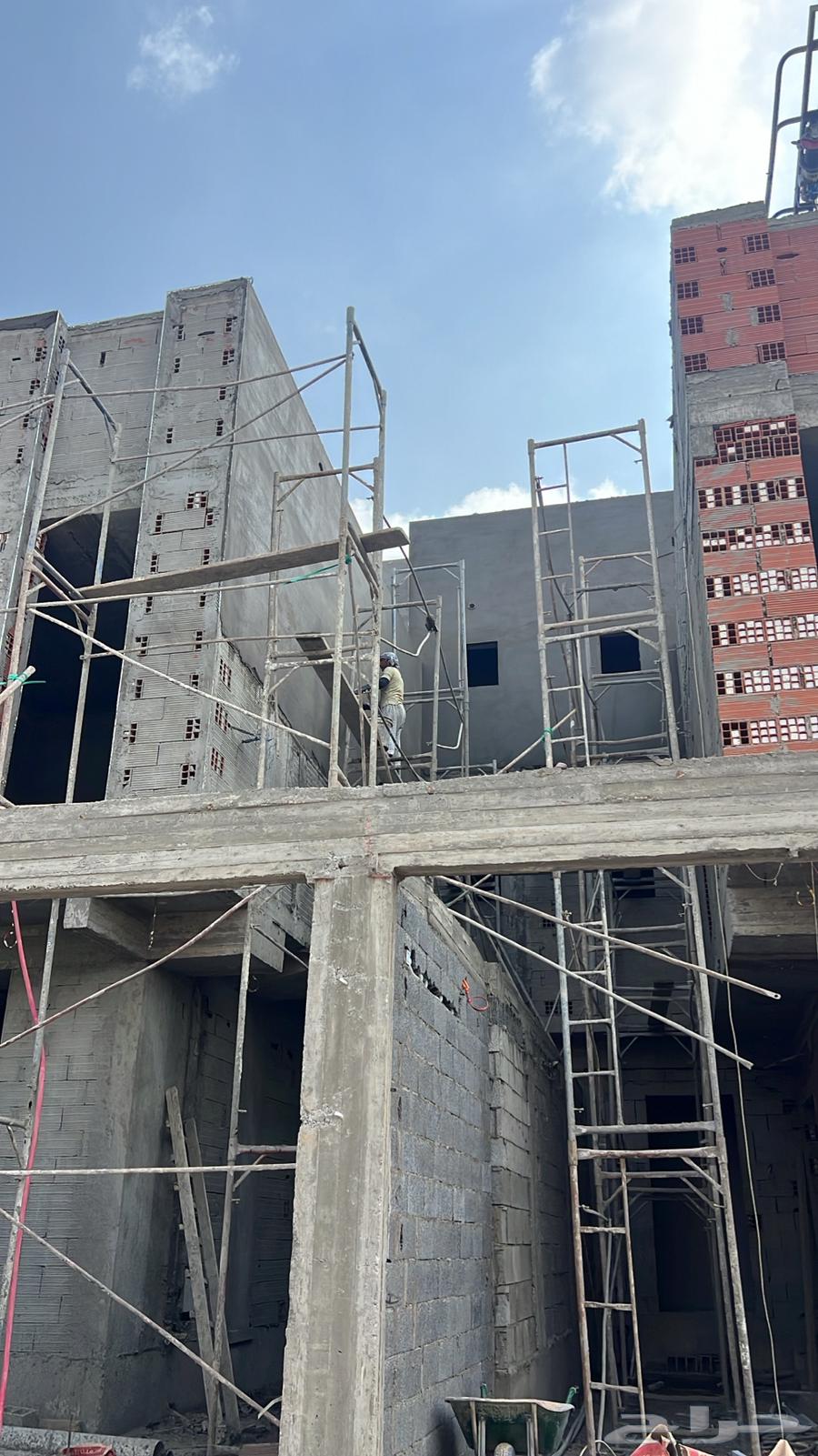 مهندس مدني ( تشييك على عيوب التشطيب واستلام اعمال البناء )64150801249409113