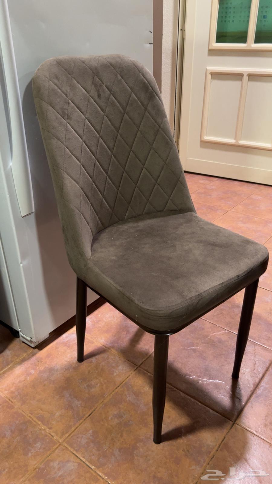 Dining table64529447774721111