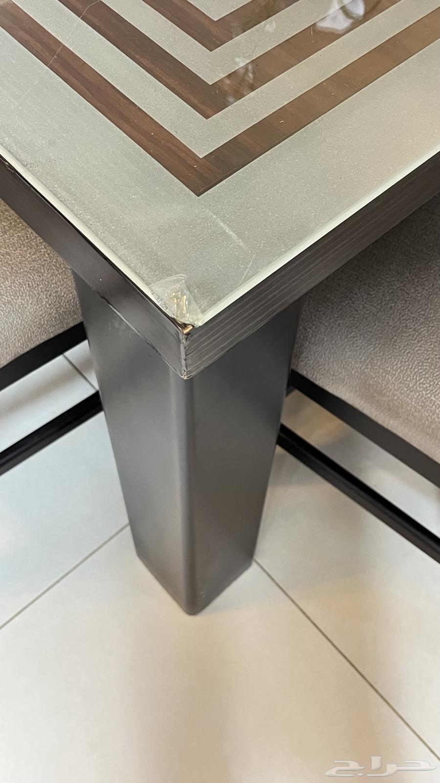 طاوله للبيع64529107536002114